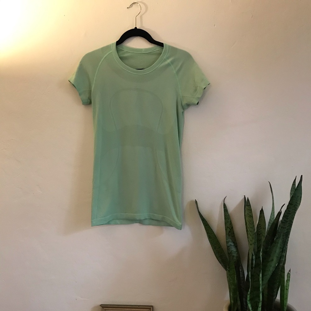 Lululemon Tech Shortsleeve Tank